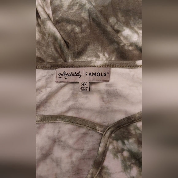 Absolutely Famous Green Tie Dye and Striped Top Size 3X Boho Casual Fall Keyhole - Picture 3 of 10